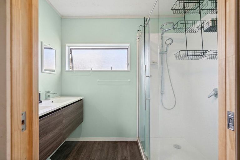 Photo of property in 7 Downs View Place, Pukerua Bay, 5026