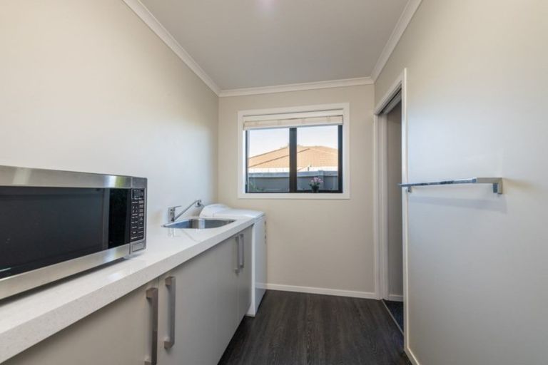 Photo of property in 27 Kitakita Grove, Motueka, 7120