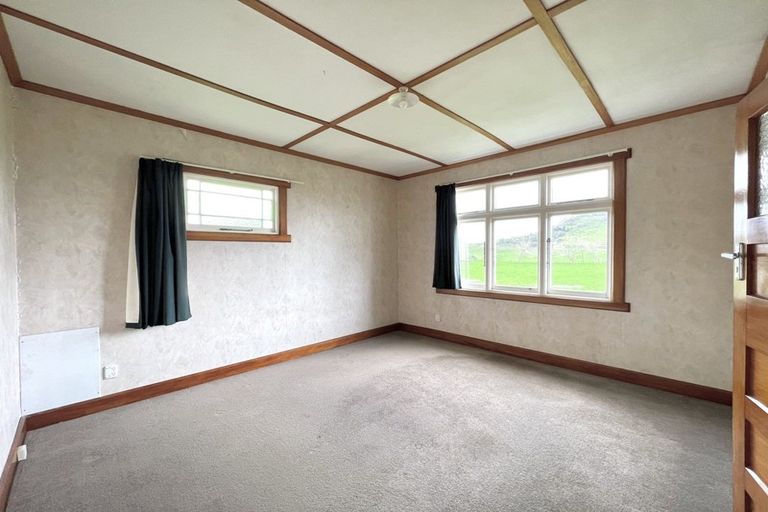 Photo of property in 1604 Otaraoa Road, Tarata, Waitara, 4383