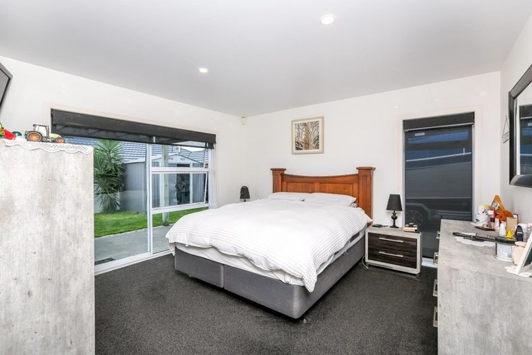 Photo of property in 192a Heta Road, Highlands Park, New Plymouth, 4312