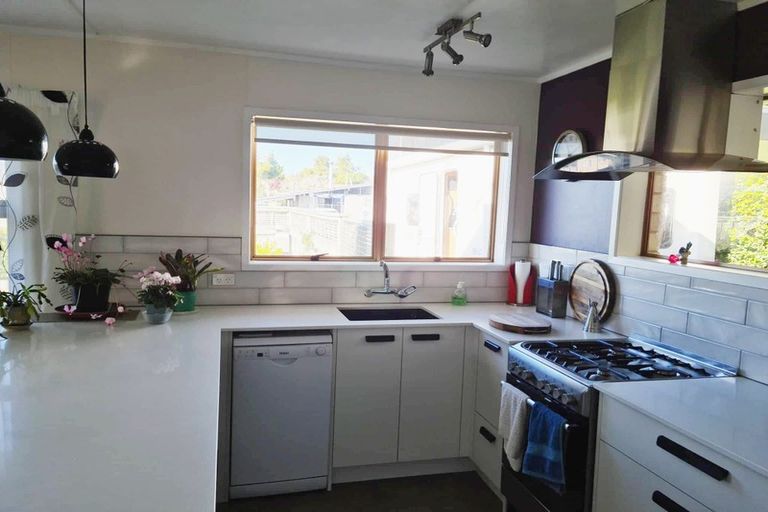 Photo of property in 12a Carter Drive, Pomare, Rotorua, 3015