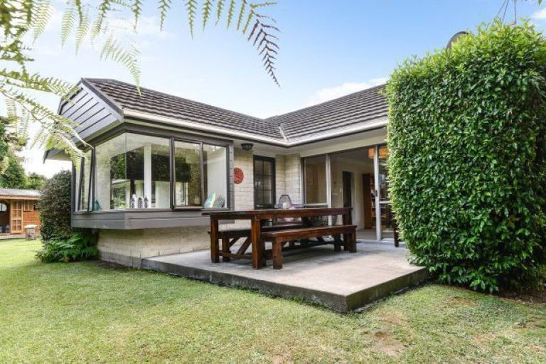 Photo of property in 12 Mclaren Place, Chedworth, Hamilton, 3210