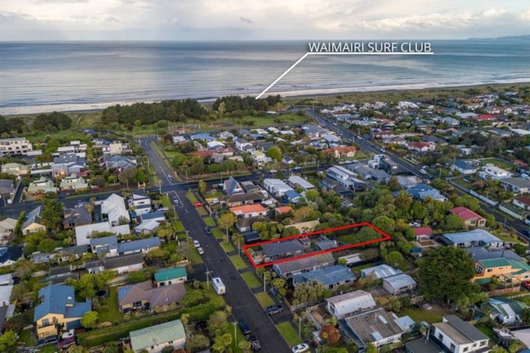 Photo of property in 24 Larnach Street, Waimairi Beach, Christchurch, 8083