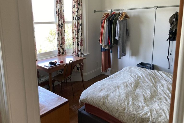 Photo of property in 1 Park Terrace, Lyttelton, 8082