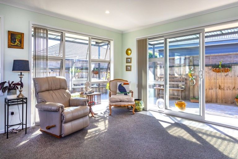 Photo of property in 80 Golden Shore Place, Coromandel, 3506