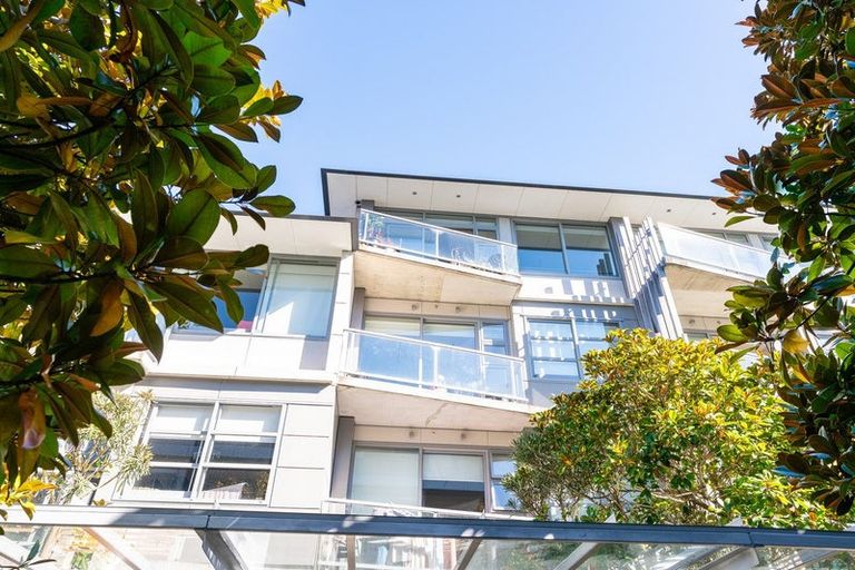 Photo of property in Revolucion Apartments, 404/28s Torrens Terrace, Mount Cook, Wellington, 6011