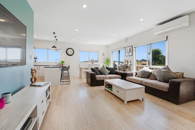 Photo of property in 135 Alec Craig Way, Gulf Harbour, Whangaparaoa, 0930