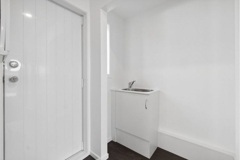 Photo of property in 2/7 Fitzroy Street, Papatoetoe, Auckland, 2104