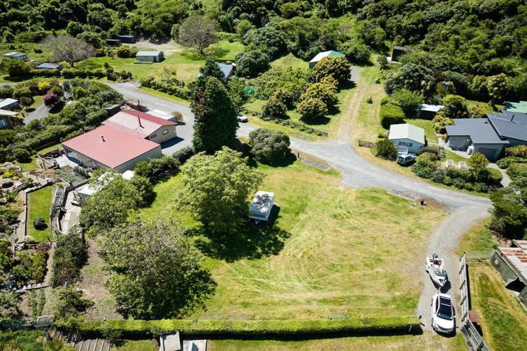 Photo of property in 13 Makura Road, Goose Bay, Kaikoura, 7374