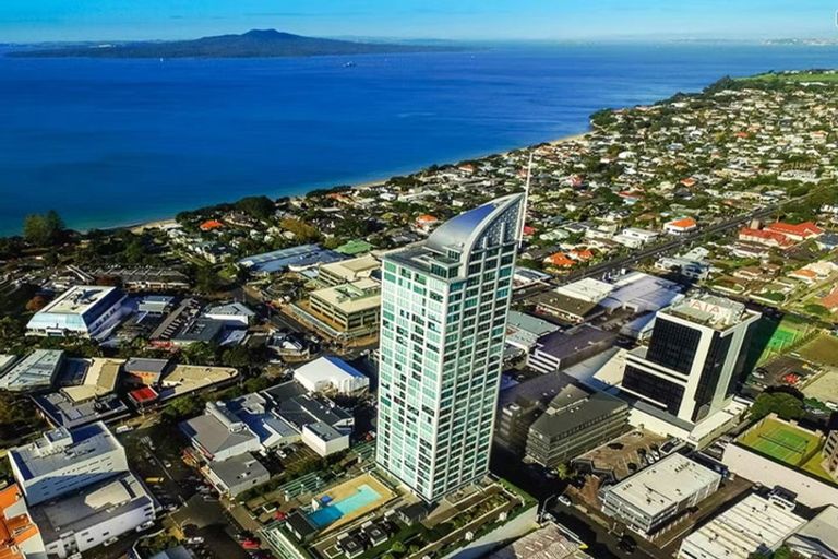 Photo of property in Sentinel Apartments, 1105/3 Northcroft Street, Takapuna, Auckland, 0622