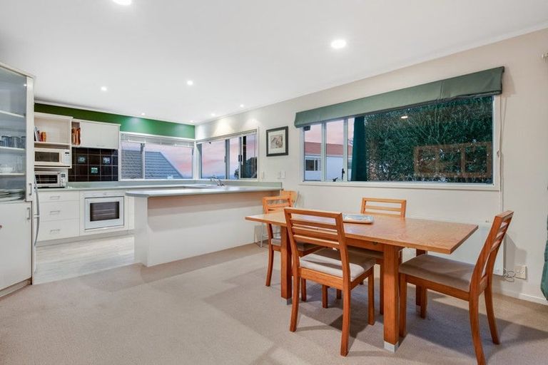 Photo of property in 894 Whangaparaoa Road, Manly, Whangaparaoa, 0930