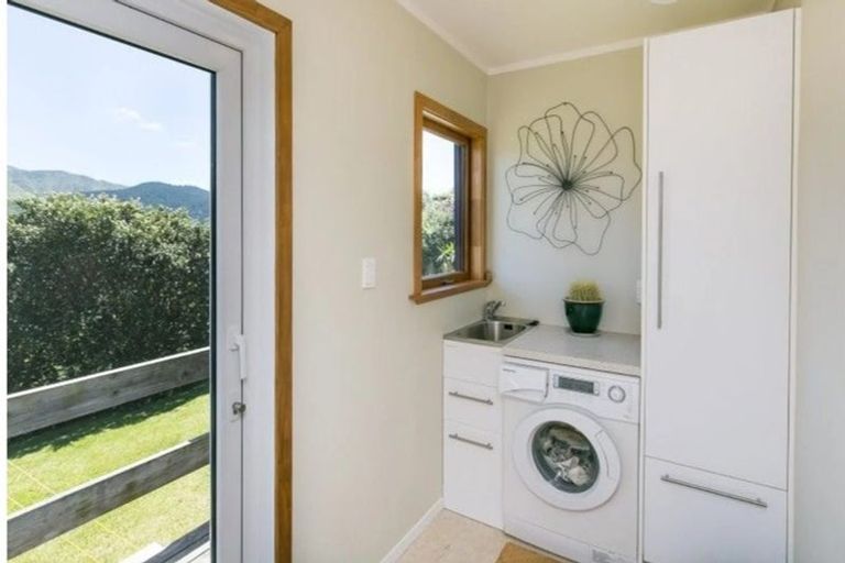 Photo of property in 67 Frobisher Street, Island Bay, Wellington, 6023