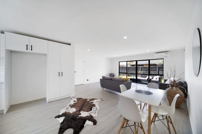 Photo of property in 14 Morewood Lane, Favona, Auckland, 2024