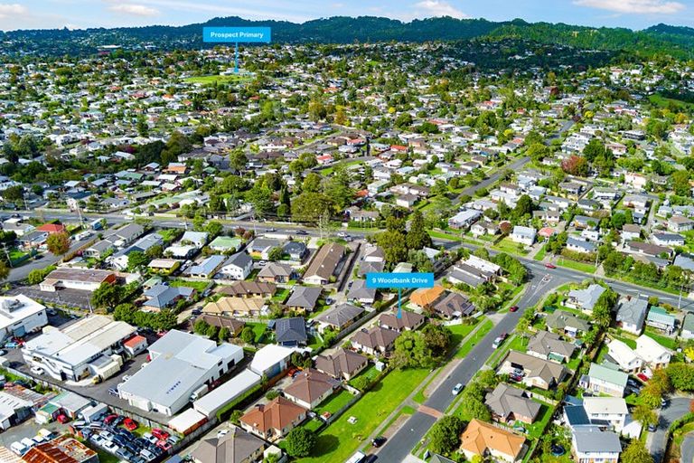Photo of property in 9 Woodbank Drive, Glen Eden, Auckland, 0602