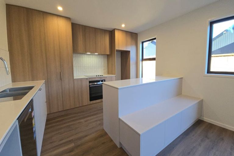 Photo of property in 14 Shoveler Road, Jacks Point, 9371