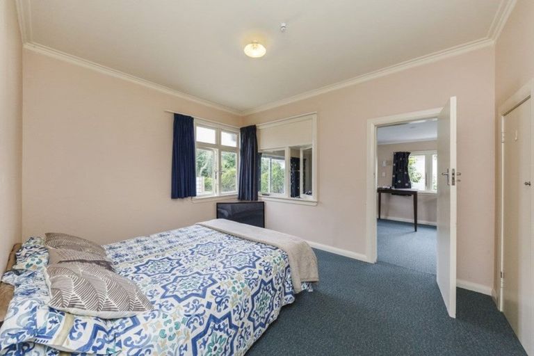 Photo of property in 27 Hardie Street, Hokowhitu, Palmerston North, 4410
