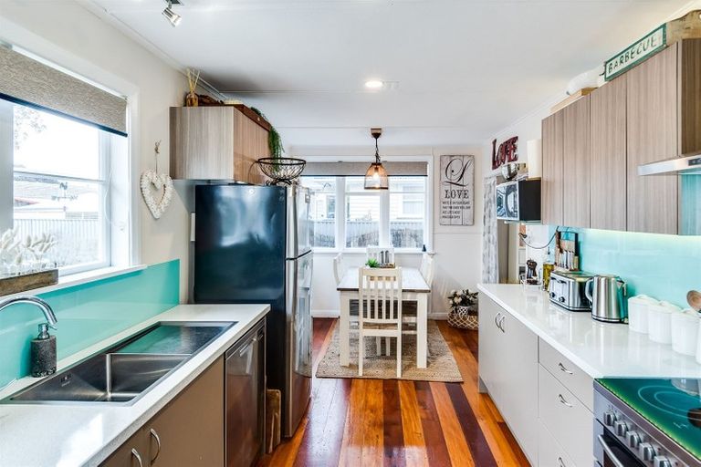 Photo of property in 143 Nuffield Avenue, Marewa, Napier, 4110