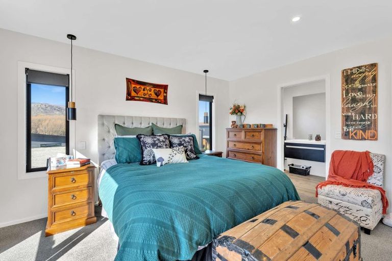 Photo of property in 15 Arion Court, Mount Pisa, Cromwell, 9383