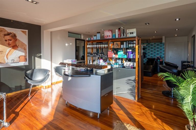 Photo of property in 6 Davis Crescent, Paihia, 0200