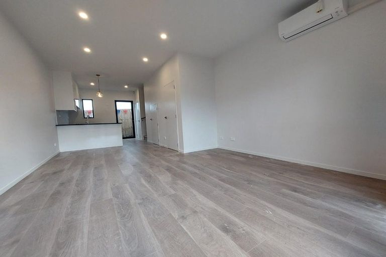 Photo of property in 18/36 Westgate Drive, Westgate, Auckland, 0614