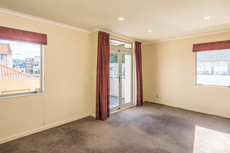 Photo of property in Marrakech Cafe, 69/305 Evans Bay Parade, Hataitai, Wellington, 6021