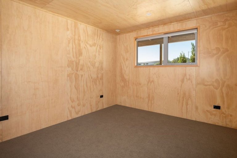 Photo of property in 2 Bell Bird Rise, Picton, 7220