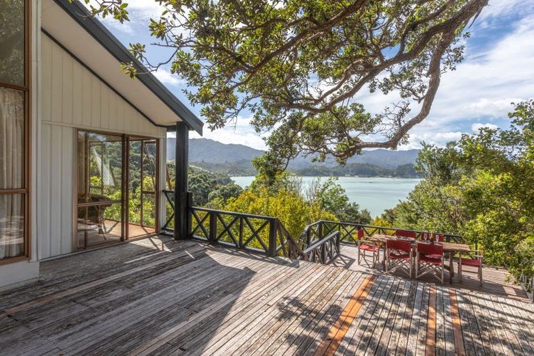 Photo of property in 1485 Wyuna Bay Road, Wyuna Bay, Coromandel, 3581