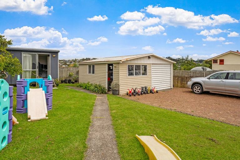 Photo of property in 3 Delshaw Avenue, Stanmore Bay, Whangaparaoa, 0932