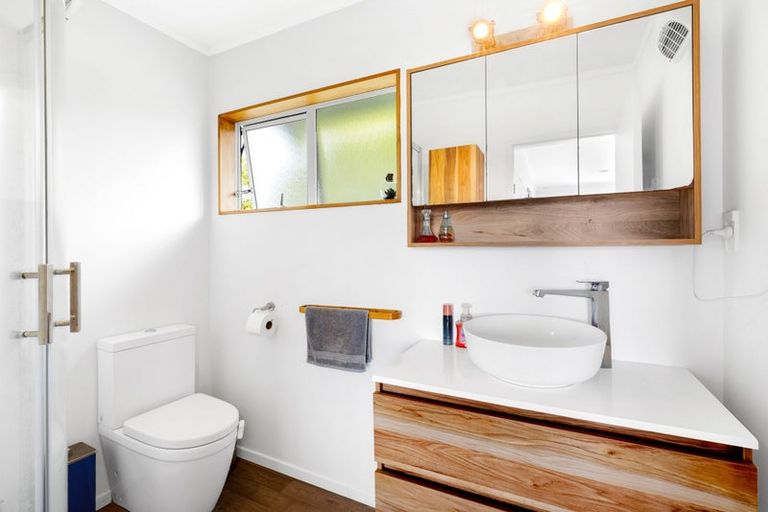 Photo of property in 17 Matangi Terrace, Snells Beach, 0920