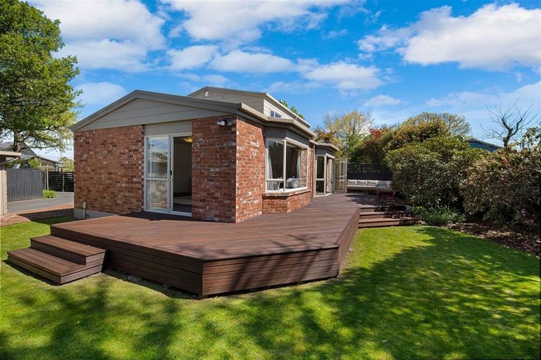 Photo of property in 3 Bushby Place, Bryndwr, Christchurch, 8053