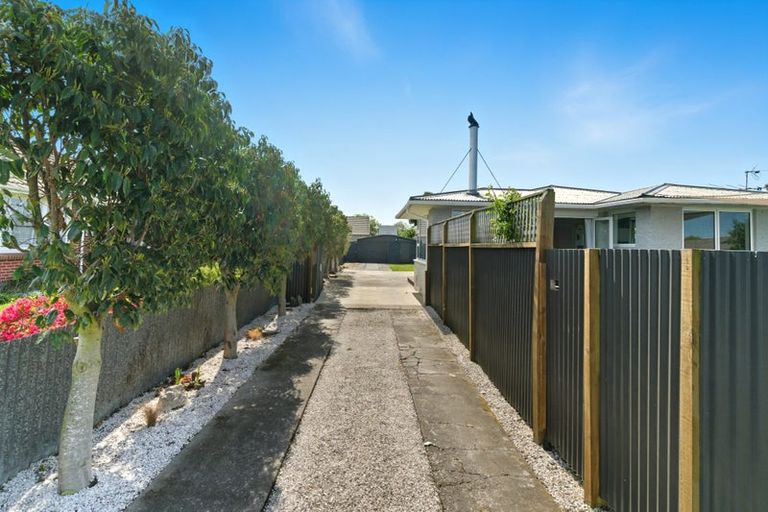 Photo of property in 6 Roswell Place, Islington, Christchurch, 8042