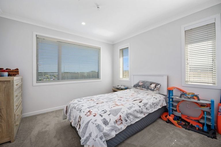 Photo of property in 22 Jeroboam Loop, Kumeu, 0810