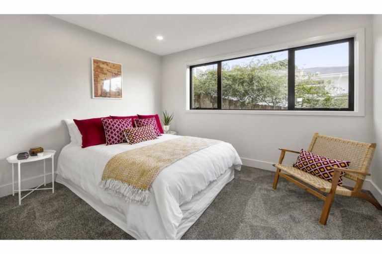 Photo of property in 30 Takahe Drive, Cashmere, Christchurch, 8022