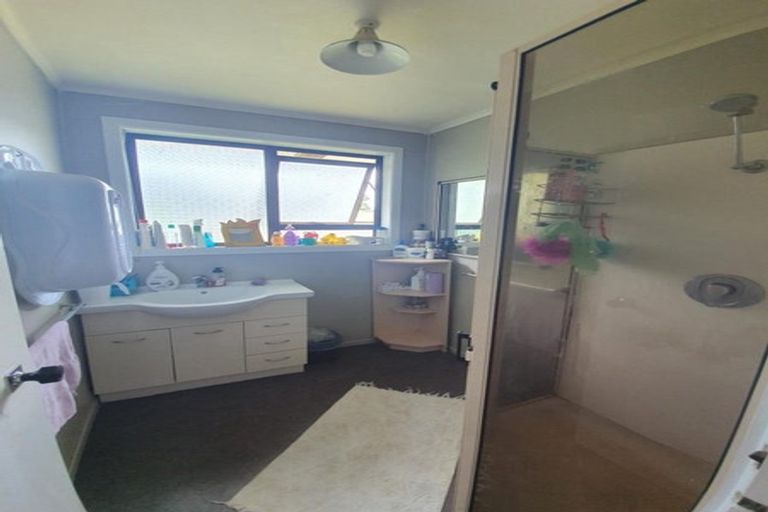 Photo of property in 4 Busing Avenue, Papakura, 2110