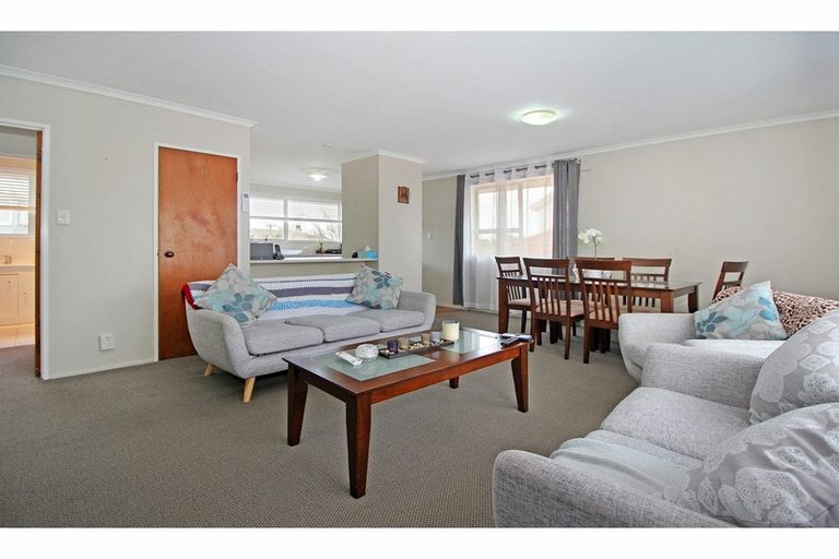 Photo of property in 3/58 Weymouth Road, Manurewa, Auckland, 2102