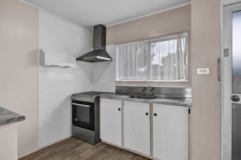 Photo of property in 60 Hume Street, Waitara, 4320