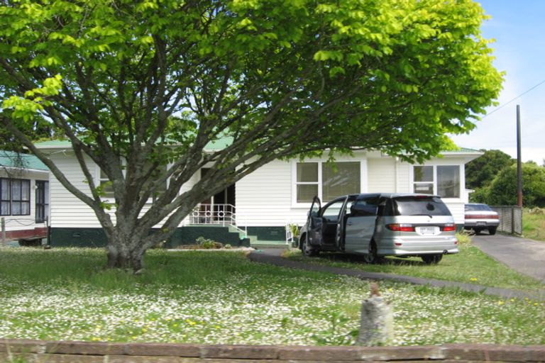 Photo of property in 65 Mckenzie Road, Mangere Bridge, Auckland, 2022