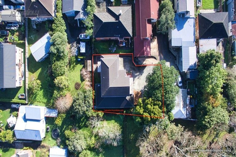 Photo of property in 9a Waterfront Road, Mangere Bridge, Auckland, 2022