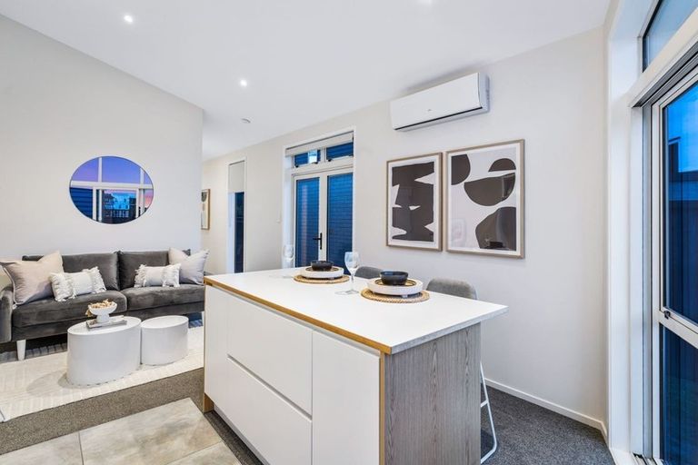 Photo of property in 7 Teal Way, Hobsonville, Auckland, 0616