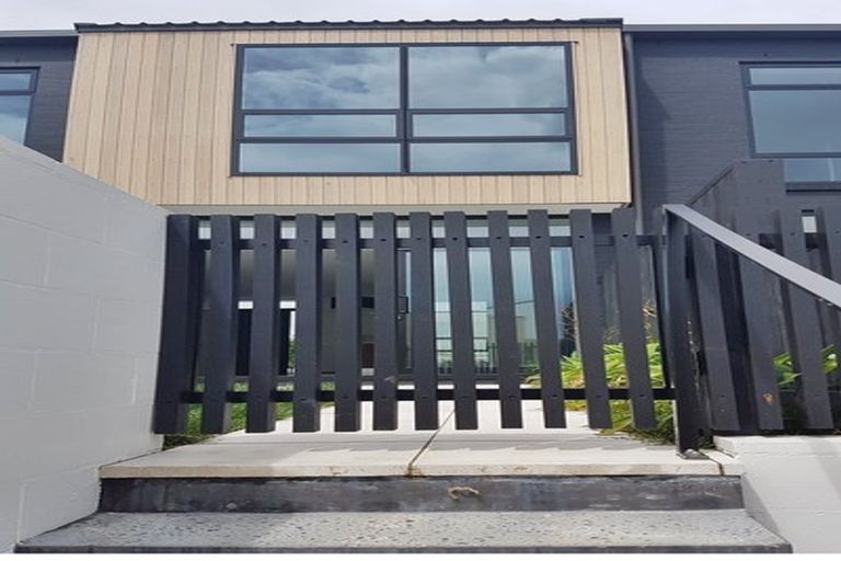 Photo of property in 244 Hobsonville Point Road, Hobsonville, Auckland, 0616