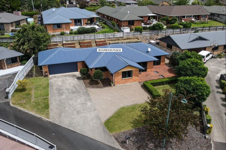 Photo of property in 18 Everton Place, Grandview Heights, Hamilton, 3200