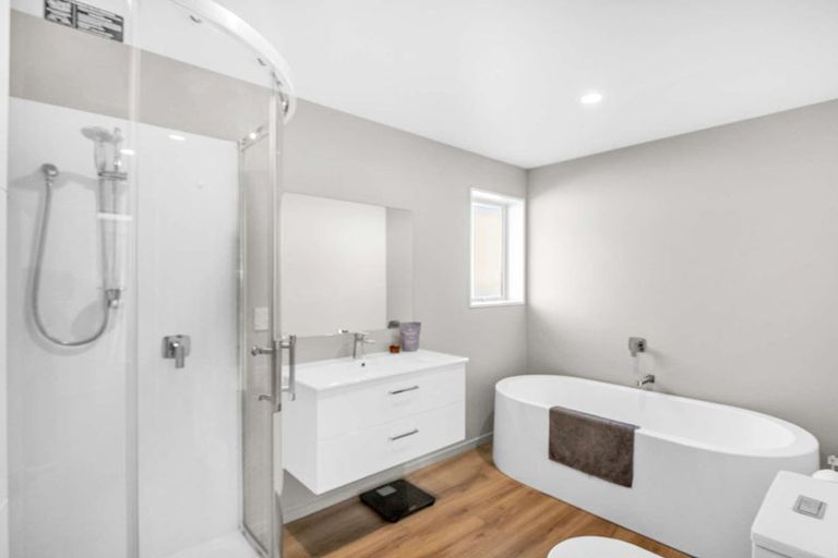 Photo of property in 37 Waituna Street, Pegasus, 7612