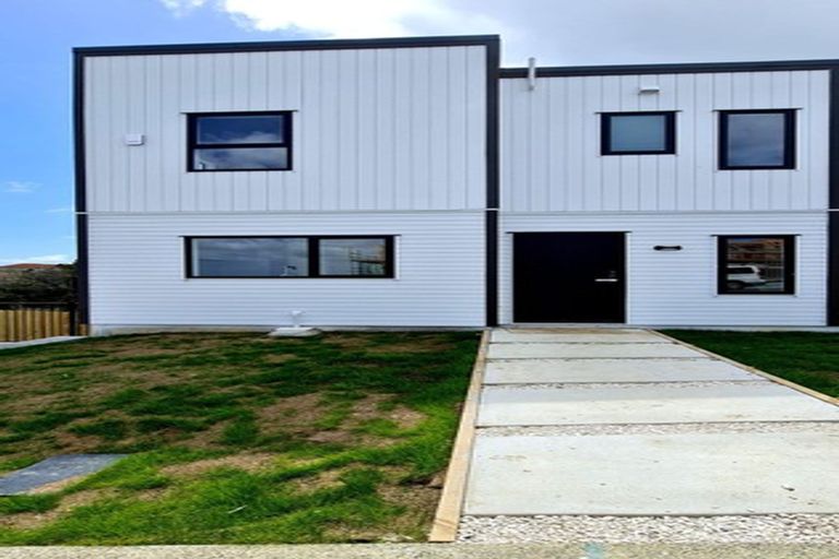 Photo of property in 43b Crestview Rise, Papakura, 2110