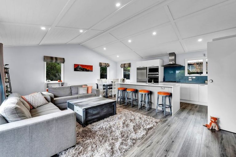 Photo of property in 11 Roto Street, Westown, New Plymouth, 4310