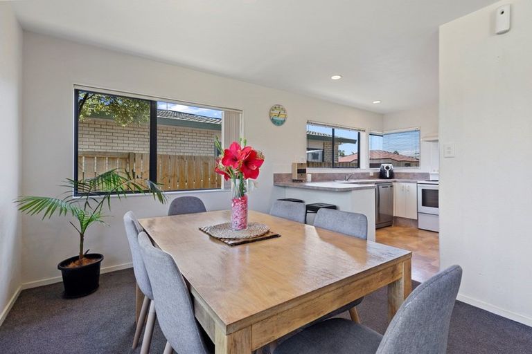 Photo of property in 65 Romana Crescent, Papamoa Beach, Papamoa, 3118