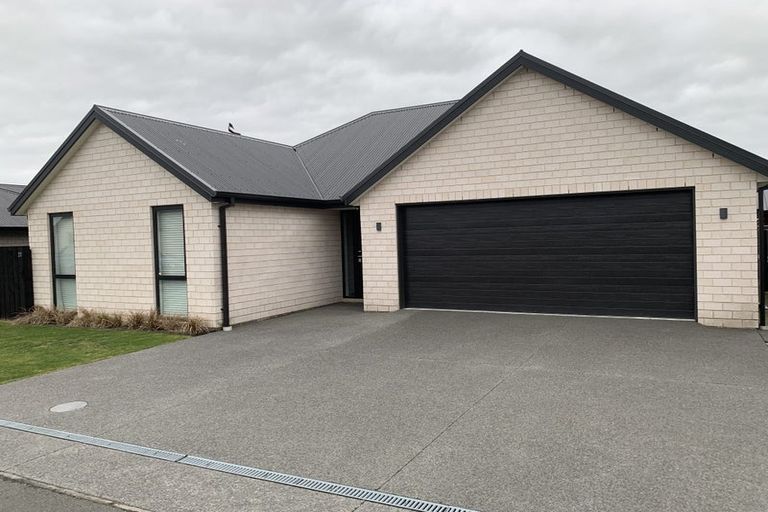 Photo of property in 28 Walter Place, Kirwee, Darfield, 7571