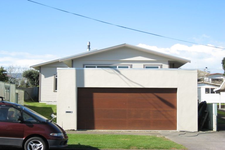 Photo of property in 9 Newton Street, Fitzroy, New Plymouth, 4312