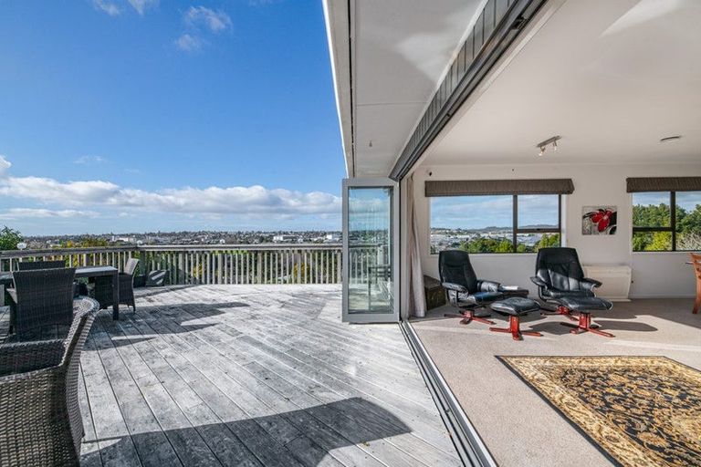 Photo of property in 9 Dundas Place, Henderson, Auckland, 0612