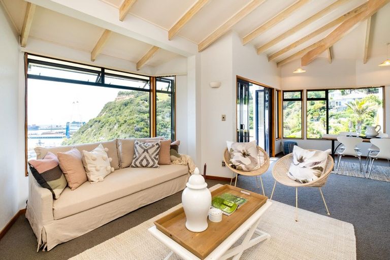 Photo of property in 20b Seapoint Road, Bluff Hill, Napier, 4110