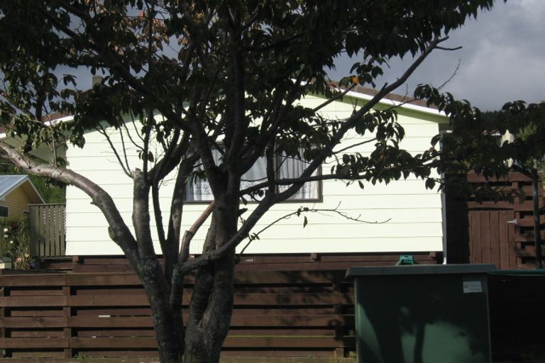 Photo of property in 60 Aorangi Road, Paraparaumu, 5032